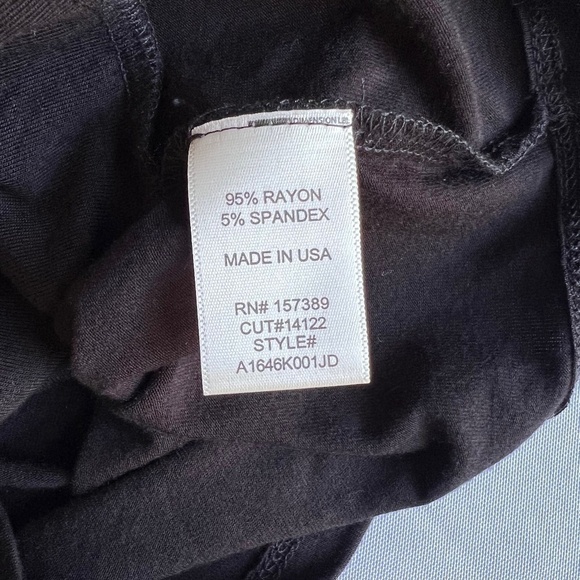 Altar'd States Black Cinched Cropped Ribbed V Neck Long Sleeve NWT Size Large - Picture 8 of 9